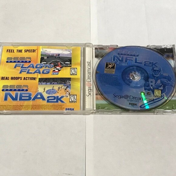 Sega Dreamcast NFL 2K Complete With Manual - Picture 3 of 4